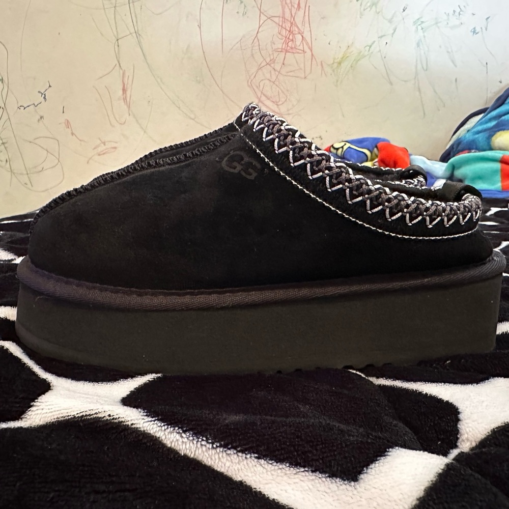 Ugg Tasman